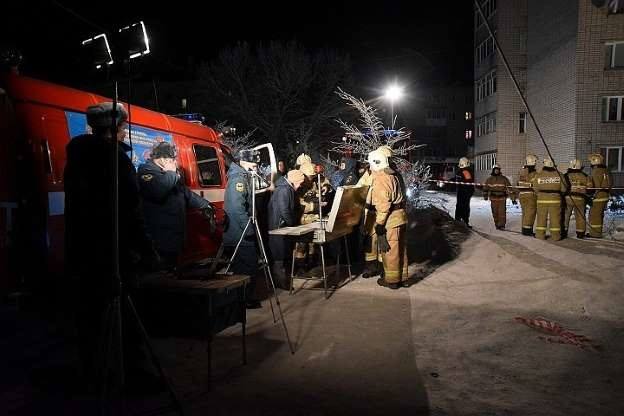 Оперативный штаб на месте взрыва в пятиэтажке в Вологде